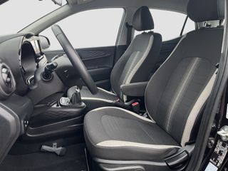 Voertuigafbeelding 12