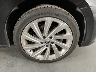 Voertuigafbeelding 27