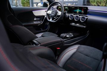 Voertuigafbeelding 16