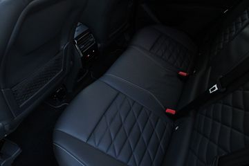 Voertuigafbeelding 16