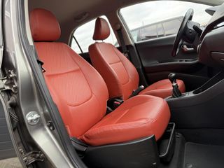 Voertuigafbeelding 14