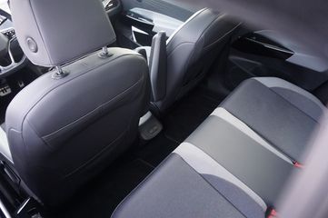 Voertuigafbeelding 12