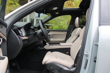 Voertuigafbeelding 4