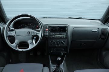 Voertuigafbeelding 11