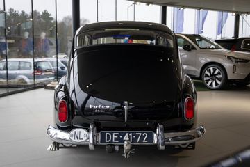 Voertuigafbeelding 4