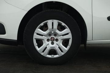 Voertuigafbeelding 6