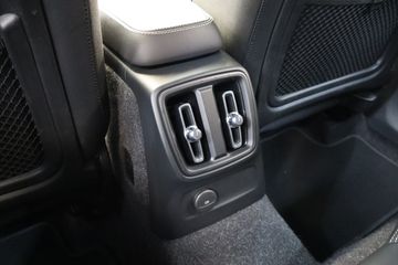 Voertuigafbeelding 52