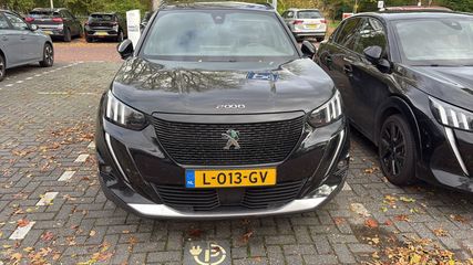 Voertuigafbeelding 8