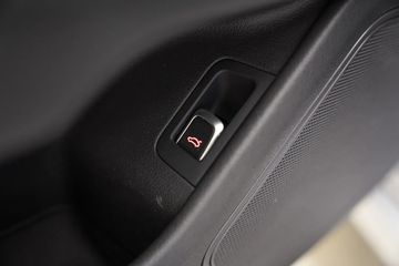 Voertuigafbeelding 38