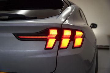 Voertuigafbeelding 35