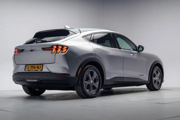 Voertuigafbeelding 36