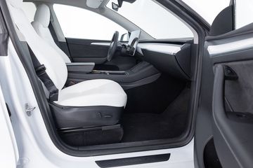 Voertuigafbeelding 6