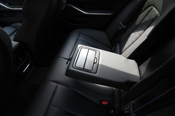 Voertuigafbeelding 36