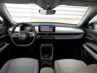 Voertuigafbeelding 12