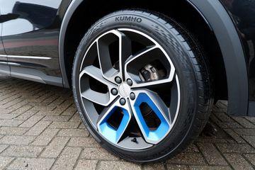 Voertuigafbeelding 6