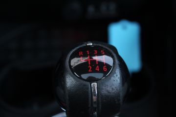 Voertuigafbeelding 19