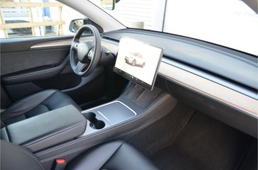 Voertuigafbeelding 10