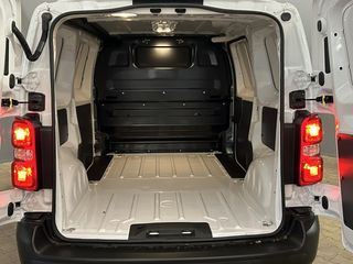 Voertuigafbeelding 13