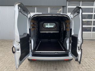 Voertuigafbeelding 18