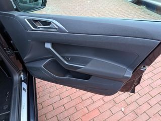 Voertuigafbeelding 37