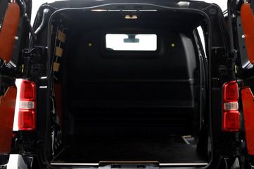 Voertuigafbeelding 4