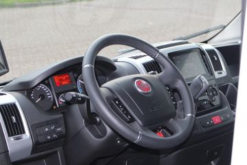 Voertuigafbeelding 15