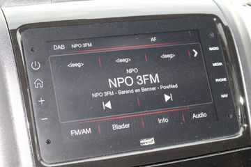 Voertuigafbeelding 17