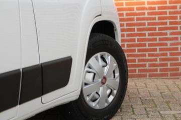 Voertuigafbeelding 6