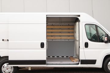 Voertuigafbeelding 8