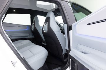 Voertuigafbeelding 12