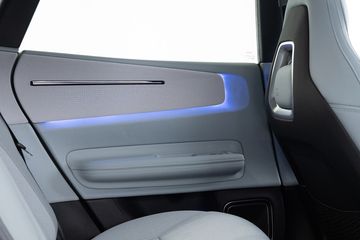 Voertuigafbeelding 13