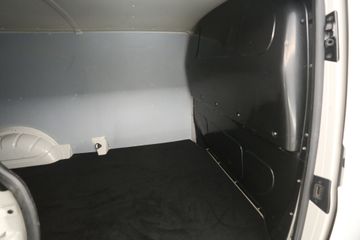 Voertuigafbeelding 19