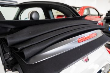 Voertuigafbeelding 8