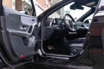 Voertuigafbeelding 16