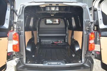 Voertuigafbeelding 21