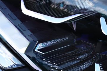 Voertuigafbeelding 7