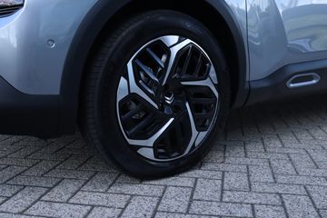 Voertuigafbeelding 9