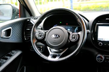 Voertuigafbeelding 5