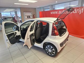 Voertuigafbeelding 4