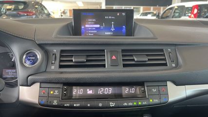 Voertuigafbeelding 8