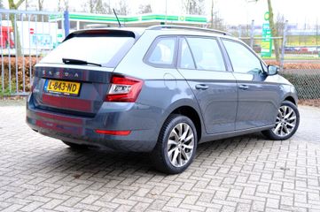 Voertuigafbeelding 2