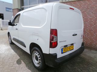 Voertuigafbeelding 3