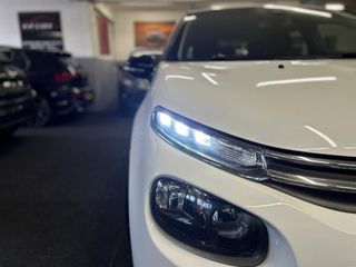 Voertuigafbeelding 2