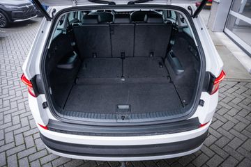 Voertuigafbeelding 12