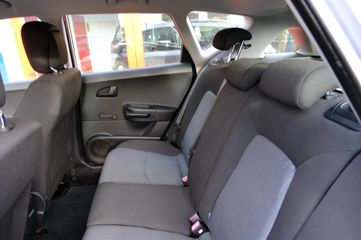 Voertuigafbeelding 19