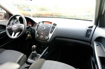 Voertuigafbeelding 4