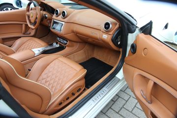 Voertuigafbeelding 17