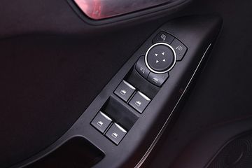 Voertuigafbeelding 8