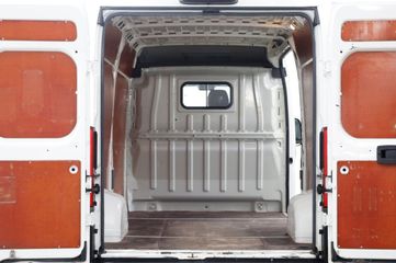 Voertuigafbeelding 4