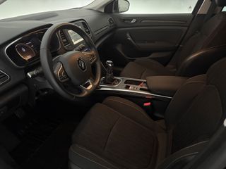 Voertuigafbeelding 11